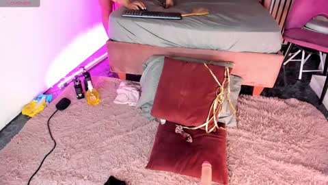 Dream Matell online show from March 2025 03:01:01 AM