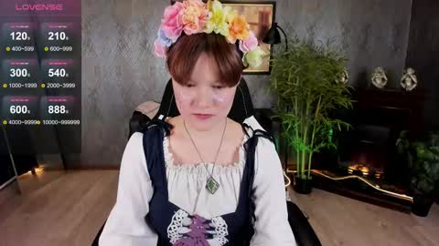 Luna online show from November 2025 10:01:02 PM