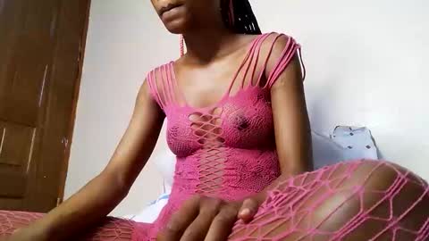 Snapshot of dreamy_doll chatting on October 2025 08:48:02 AM Dreamy doll online show from October 2025 08:48:02 AM