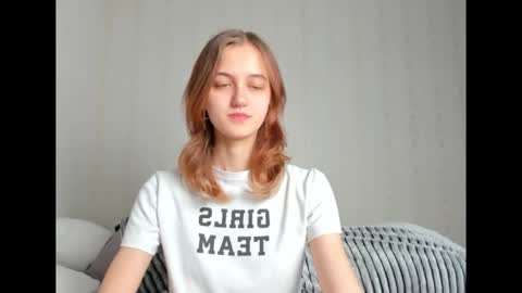 dreamy_pollyyy online show from November 2025 06:39:01 PM