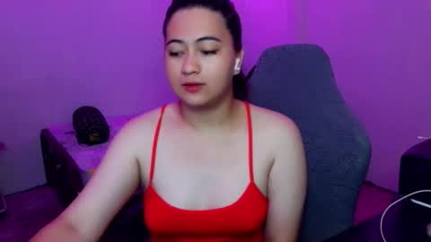 Snapshot of dreamycreamyst chatting on April 2026 01:30:02 AM dreamycreamyst online show from April 2026 01:30:02 AM
