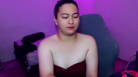 Snapshot of dreamycreamyst chatting on April 2026 02:37:02 AM dreamycreamyst online show from April 2026 02:37:02 AM