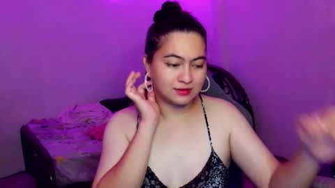 Snapshot of dreamycreamyst chatting on May 2026 06:18:02 AM dreamycreamyst online show from May 2026 06:18:02 AM