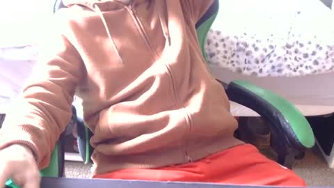 luvslutz online show from June 2026 07:05:02 PM