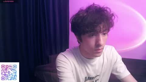 Air online show from May 2026 01:13:02 AM