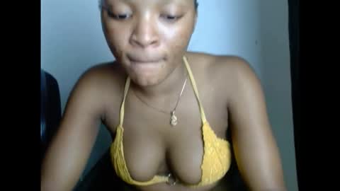 Snapshot of drippingnwet chatting on November 2025 08:00:01 PM drippingnwet online show from November 2025 08:00:01 PM