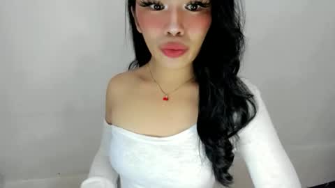 miss. Erika online show from September 2025 12:15:01 PM