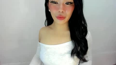 miss. Erika online show from September 2025 08:09:01 PM