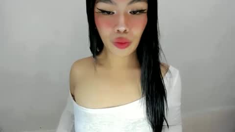 miss. Erika online show from September 2025 07:09:02 AM