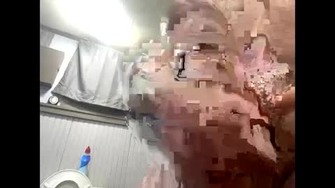 Snapshot of droppingloads82 chatting on February 2025 05:16:01 AM droppingloads82 online show from February 2025 05:16:01 AM