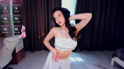 Emma online show from May 2026 05:14:02 AM