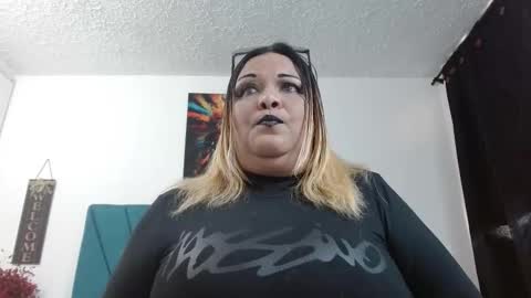 Dubraska  online show from November 2025 08:51:01 PM