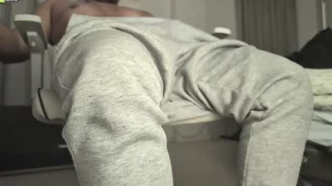 dude31517 online show from March 2026 11:05:02 PM