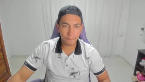 Snapshot of duilber chatting on November 2025 03:36:01 PM Duilber online show from November 2025 03:36:01 PM