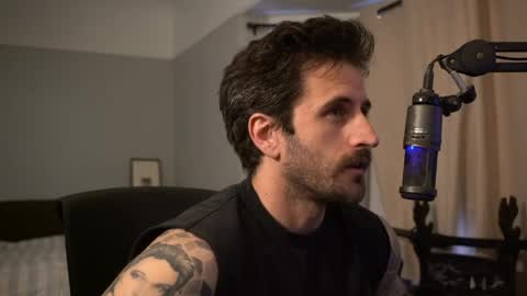 Snapshot of dukethedude chatting on April 2026 12:52:01 AM Duke online show from April 2026 12:52:01 AM