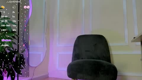 dulce__fiore07 online show from December 2025 12:03:02 PM