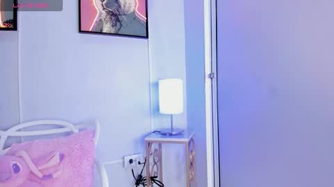 dulce__fiore07 online show from February 2026 12:21:01 PM