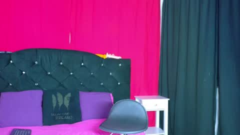 Snapshot of dulce_alexandra chatting on June 2026 08:00:02 PM Dulce Alexandra online show from June 2026 08:00:02 PM