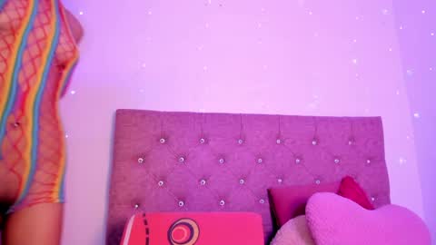 Dulce online show from April 2026 12:05:02 PM