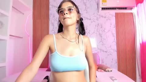 dulce online show from March 2026 08:04:01 PM