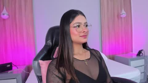 D U L C E online show from July 2026 07:49:01 PM