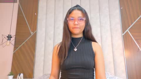 Snapshot of dulce_holy chatting on June 2026 05:01:01 AM DULCE HOLY online show from June 2026 05:01:01 AM