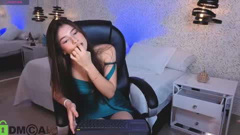 dulce_isabel_ online show from April 2026 03:07:02 AM