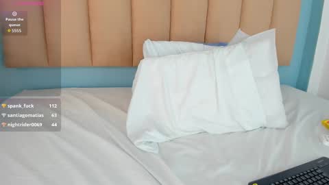 Snapshot of dulce_mg chatting on October 2025 12:19:02 AM dulce_mg online show from October 2025 12:19:02 AM