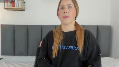 Snapshot of dulce_mg chatting on November 2025 07:18:02 PM dulce_mg online show from November 2025 07:18:02 PM