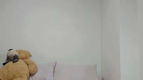 Dulce  online show from February 2025 12:17:02 PM