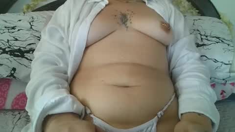 Snapshot of dulce_xiara chatting on April 2026 08:25:02 PM dulce_xiara online show from April 2026 08:25:02 PM