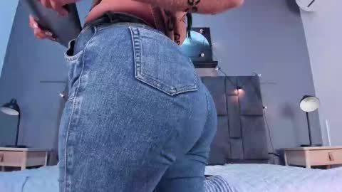 DULCE AURORA online show from October 2025 03:04:02 AM