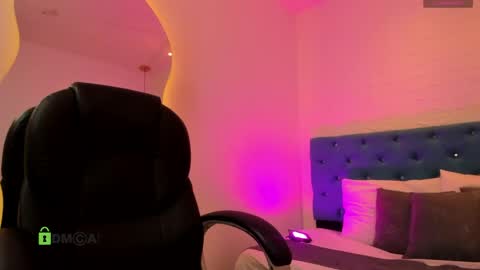 Dulce  online show from April 2026 12:08:02 PM