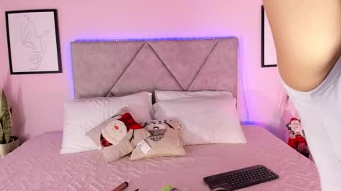 Dulcee Garcia online show from December 2025 04:07:02 AM