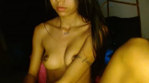 dulcelatina222 online show from November 2025 12:46:01 AM