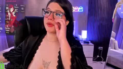 Snapshot of dulcerose01 chatting on April 2026 04:06:01 AM Dulce Rose online show from April 2026 04:06:01 AM