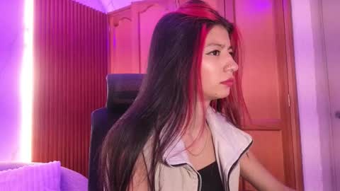 Dulce online show from March 2026 03:01:02 AM