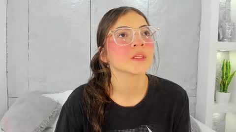 dulcevela online show from October 2025 10:43:02 PM