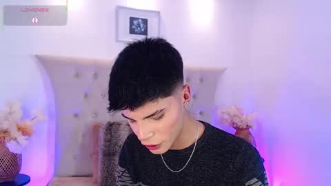 Dulcey online show from November 2025 04:24:02 AM