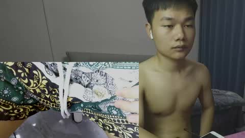 Snapshot of dumeila chatting on April 2026 01:05:01 PM dumeila online show from April 2026 01:05:01 PM