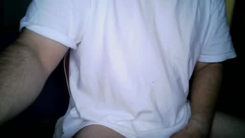 Snapshot of dumout33 chatting on October 2025 04:42:01 PM Sergio online show from October 2025 04:42:01 PM