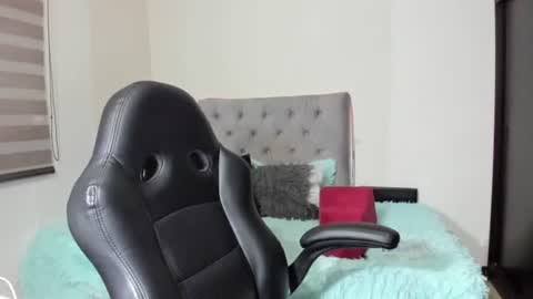 Katia online show from March 2025 02:45:01 AM