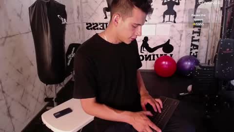 Dustin Sonne online show from January 2025 09:36:02 AM