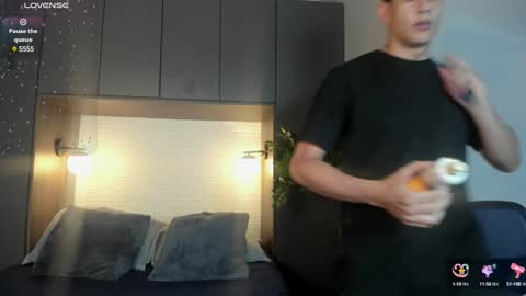 Dustin Sonne online show from January 2025 03:20:01 AM