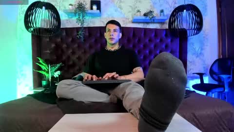 Dustin Sonne online show from April 2026 03:53:01 AM