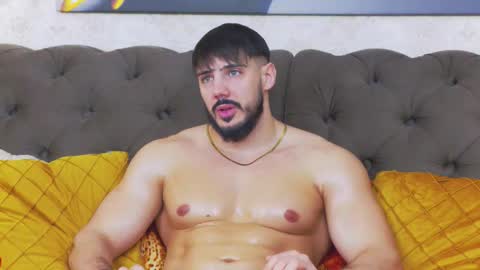 Dustin online show from February 2026 05:46:01 AM