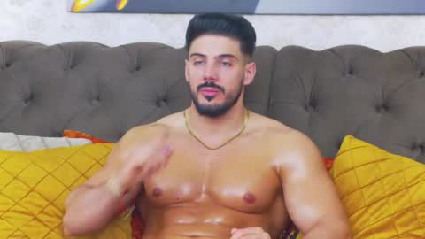 Dustin online show from April 2026 05:56:02 AM