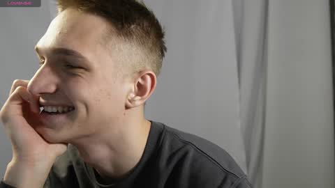 Dustyn online show from December 2024 02:27:01 PM