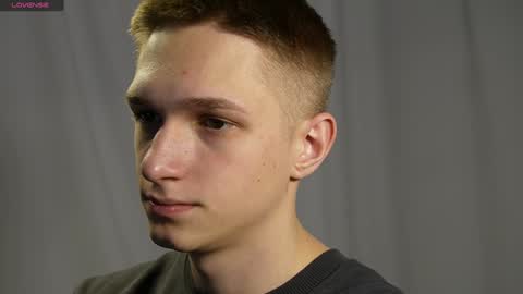 Dustyn online show from December 2024 05:26:02 PM