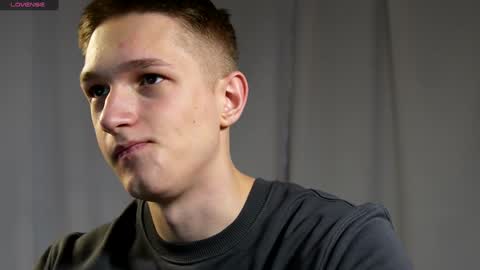 Dustyn online show from December 2024 03:26:01 PM